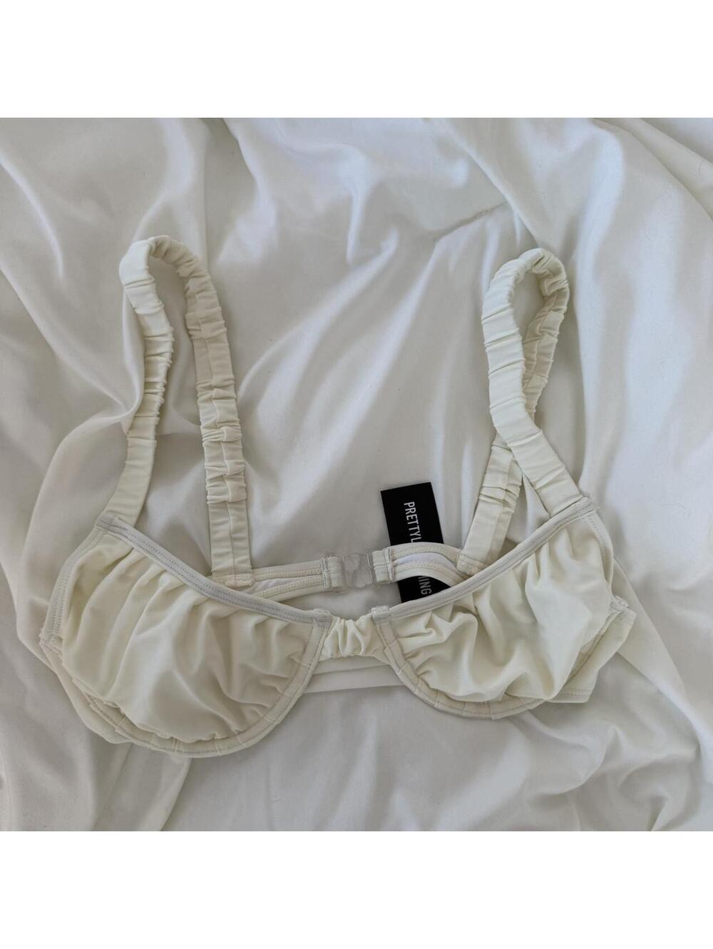 Pretty Little Thing Cream Ruched Underwire Bikini Top NWT / in packaging